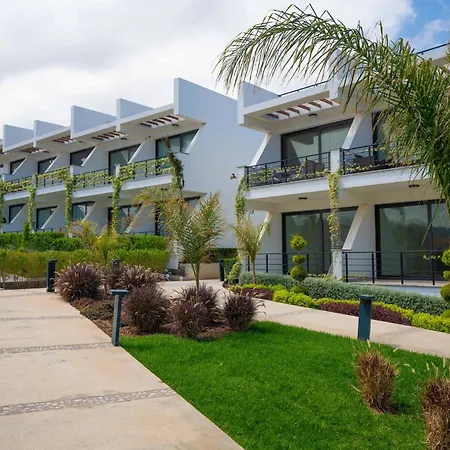 Apartment Serene Getaway With Pool View Kalogrea